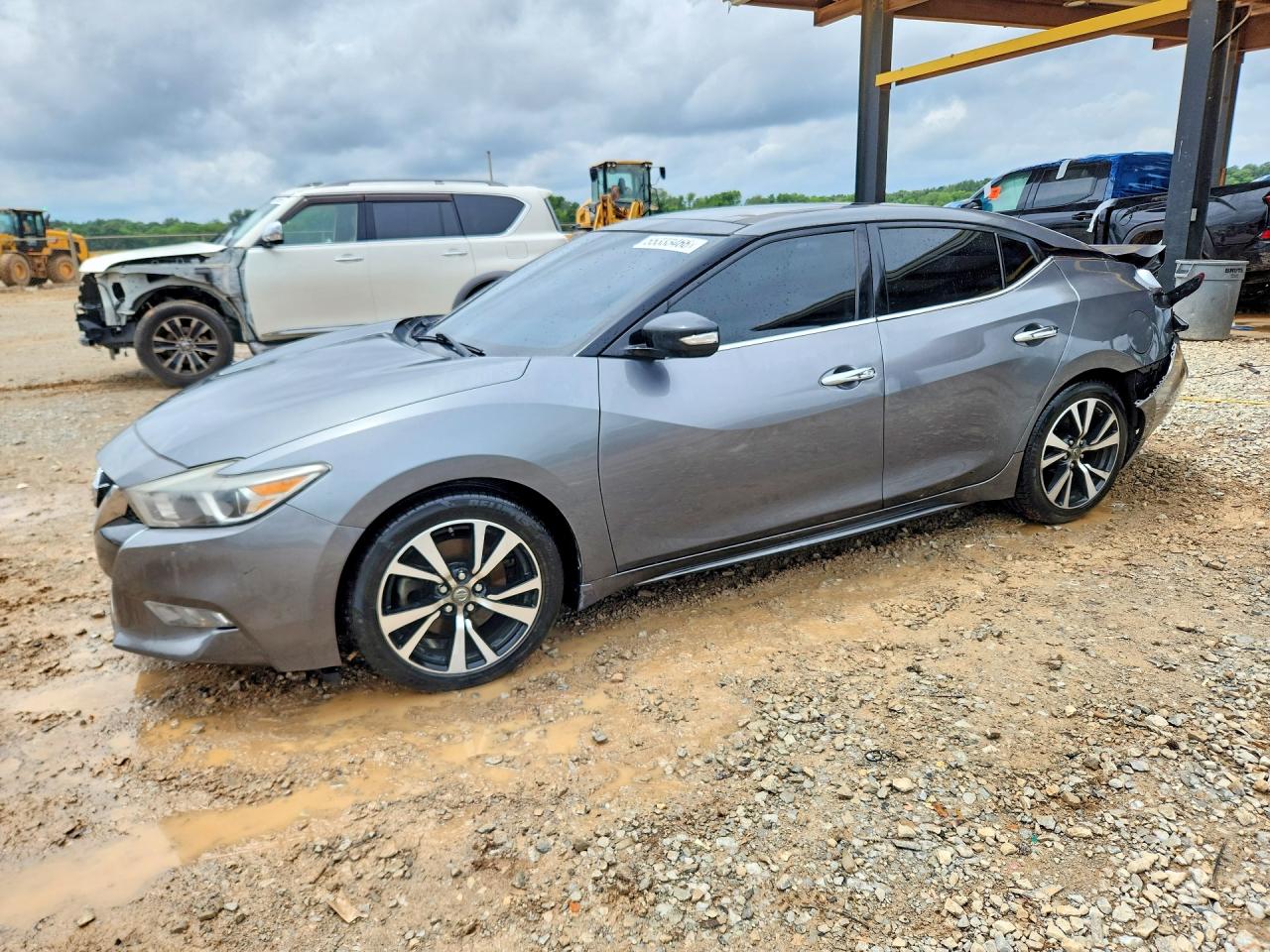 Salvage Nissan Maxima Image