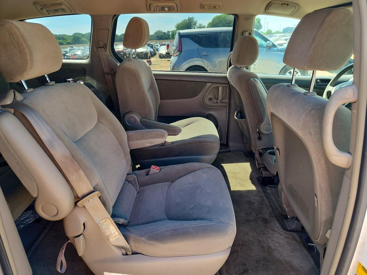 Toyota Sienna Le 7 Passenger