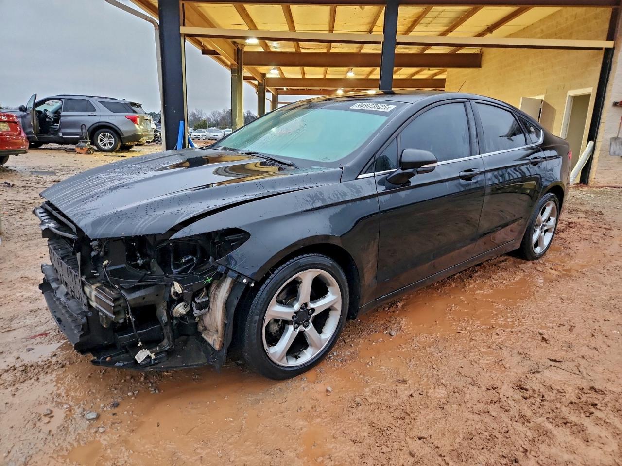 Salvage Ford Fusion Image