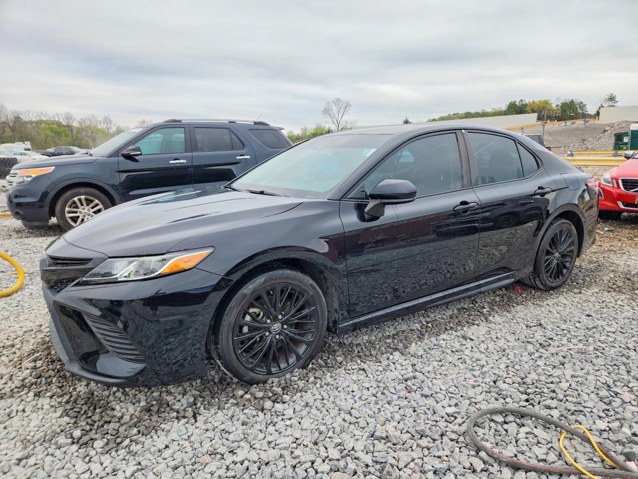 Salvage Toyota Camry Image
