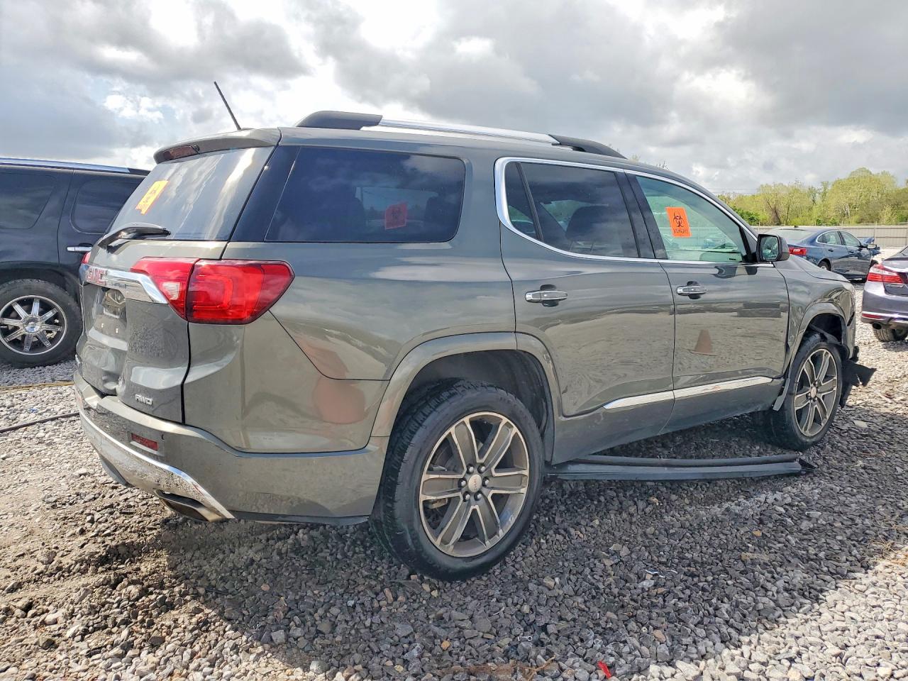 GMC Acadia Denali