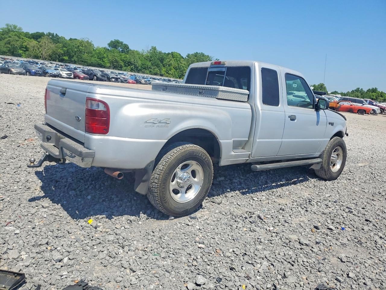 Ford Ranger Super Cab