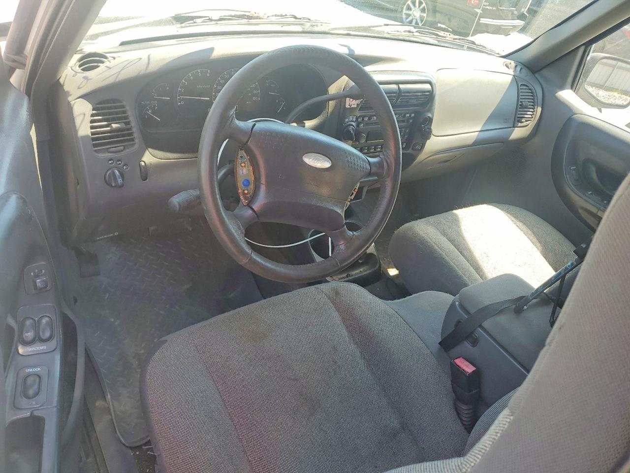 Ford Ranger Super Cab