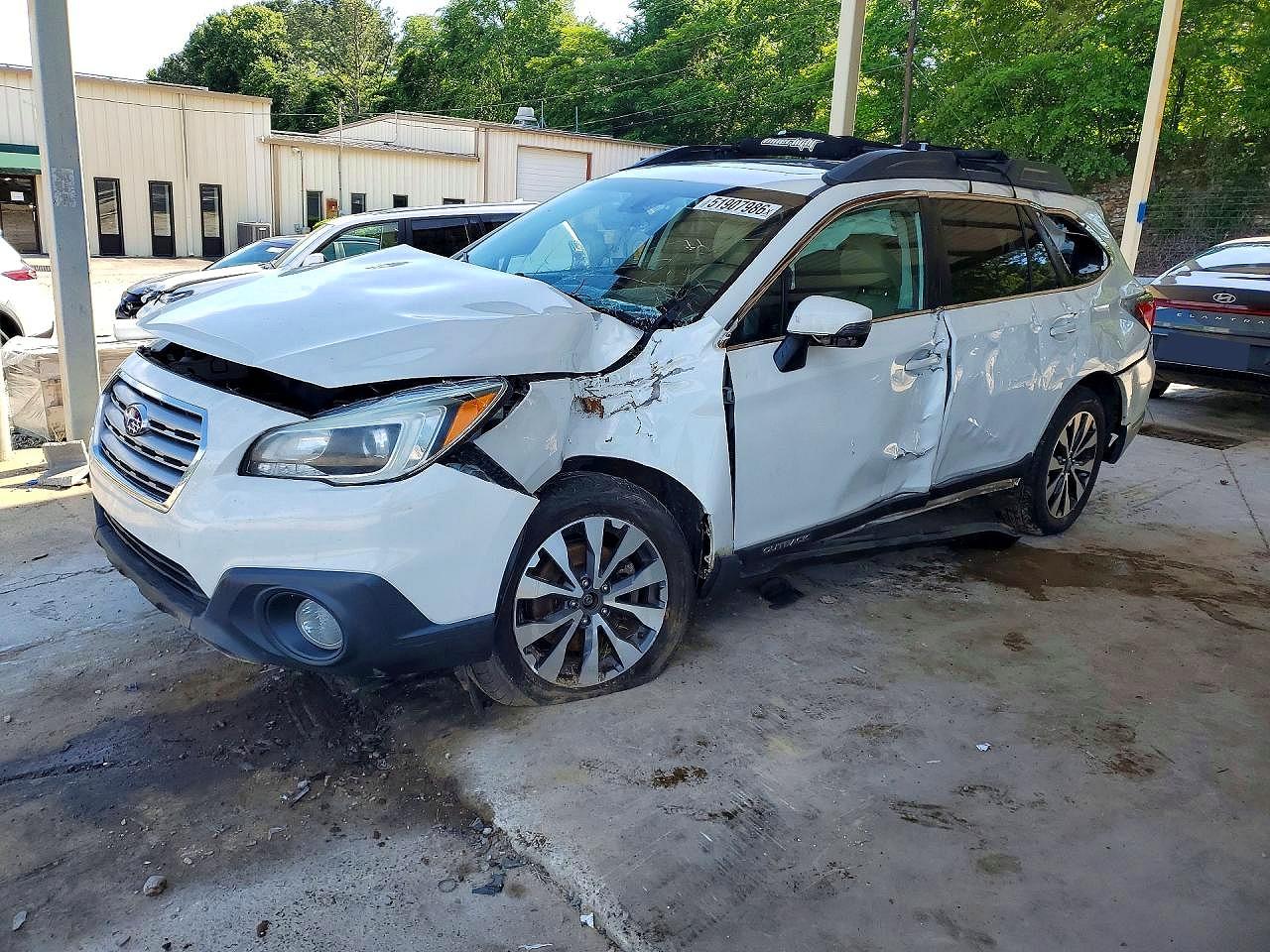 Salvage Subaru Outback Image