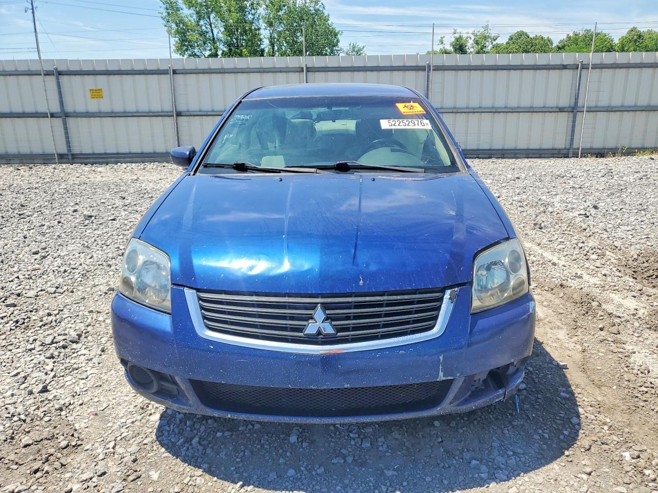 Mitsubishi Galant