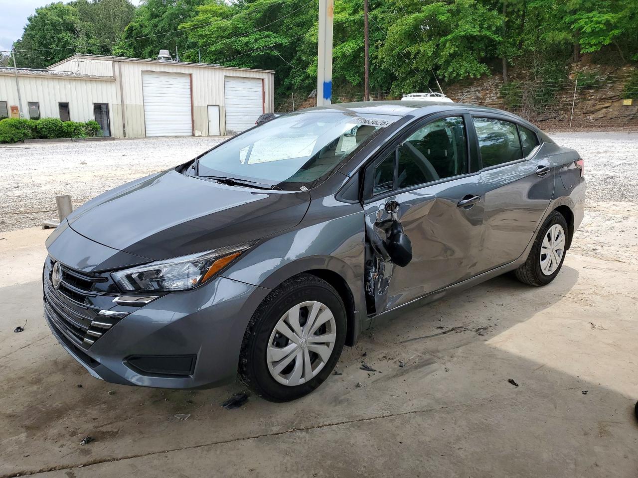 2025 Nissan Versa