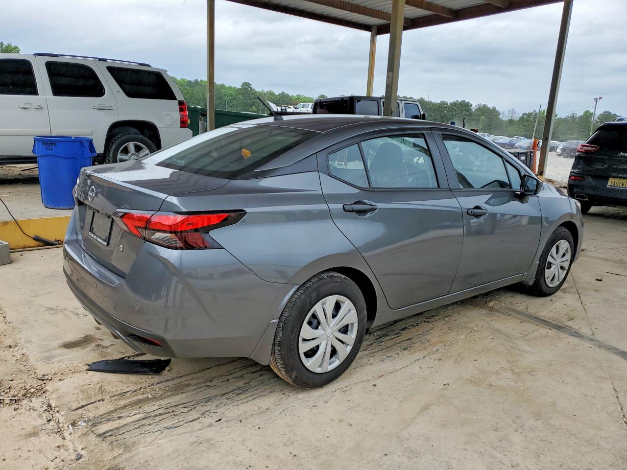 Nissan Versa S