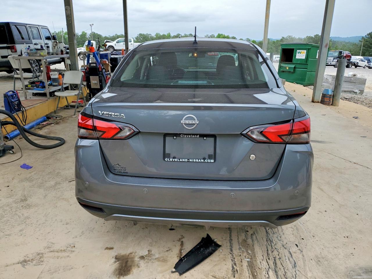 Nissan Versa S
