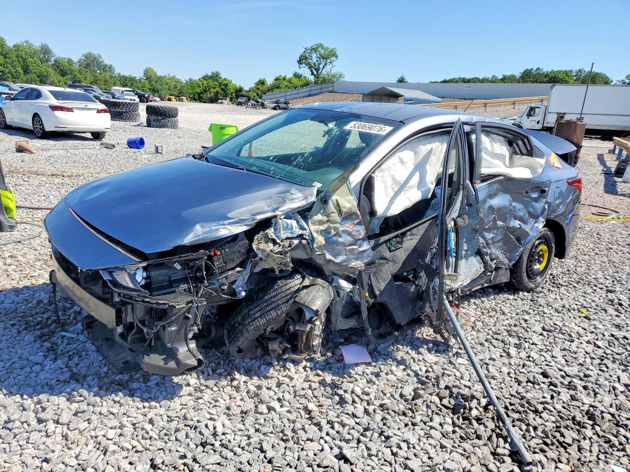 Salvage Hyundai ACCENT Image