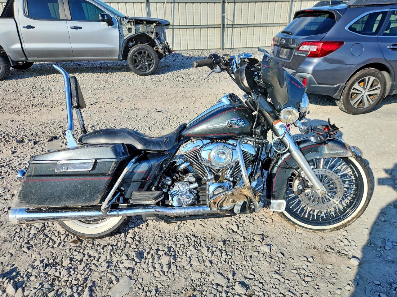 Salvage Harley-Davidson Fl Image