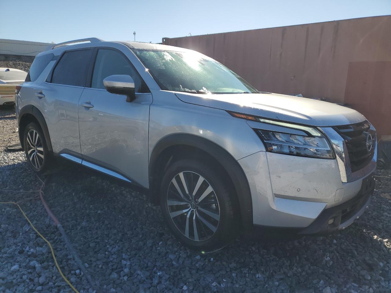 Nissan Pathfinder Platinum