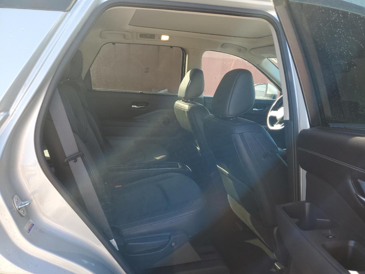 Nissan Pathfinder Platinum
