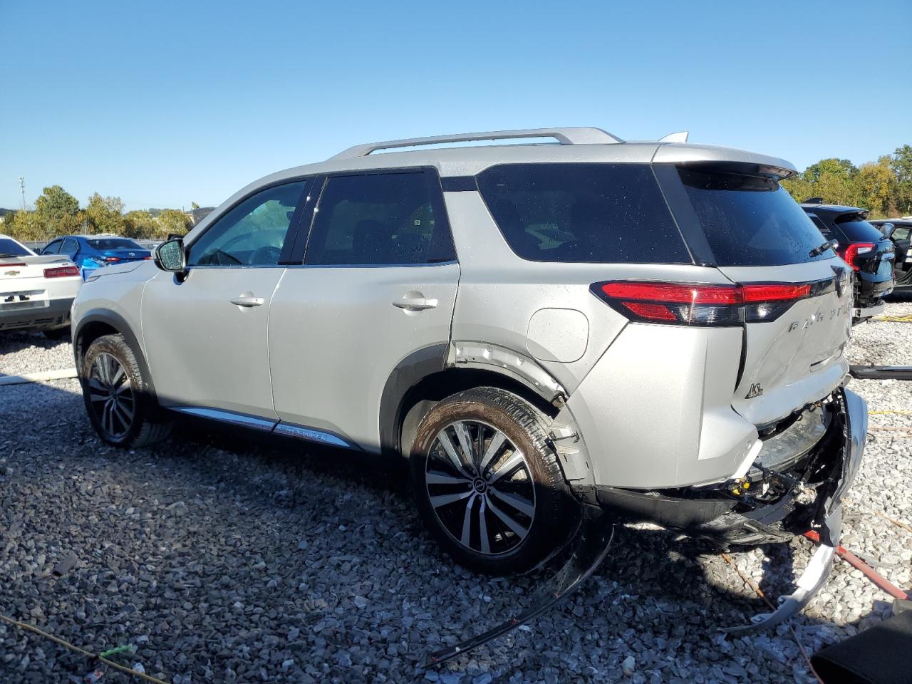 Nissan Pathfinder Platinum