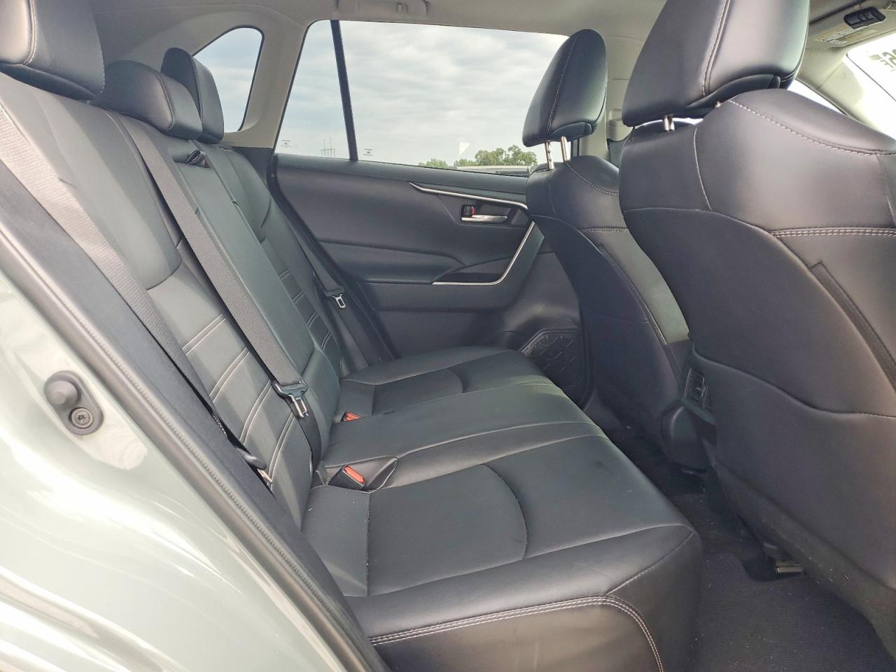 Toyota RAV4 Xle Premium