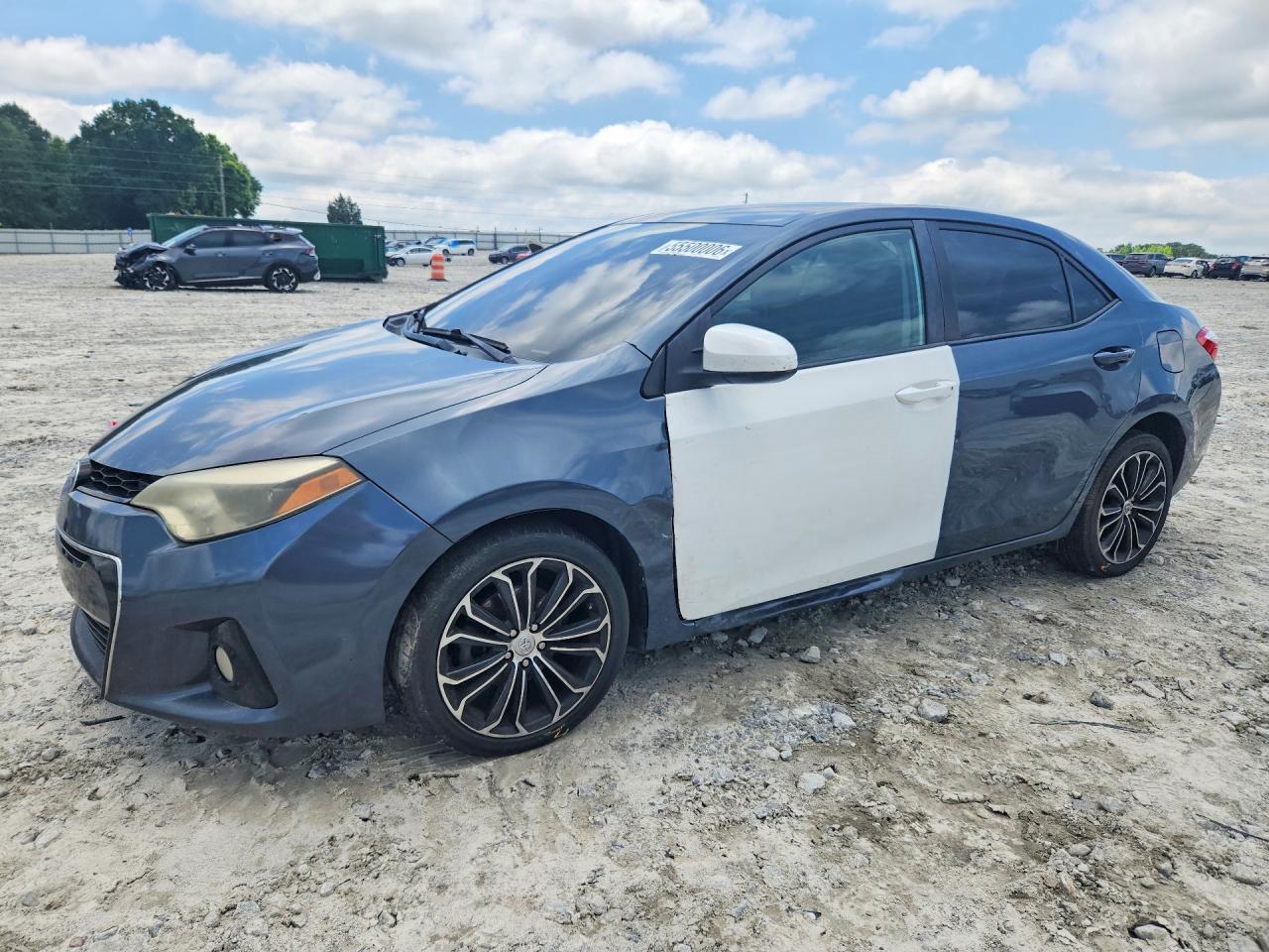 Salvage Toyota Corolla Image