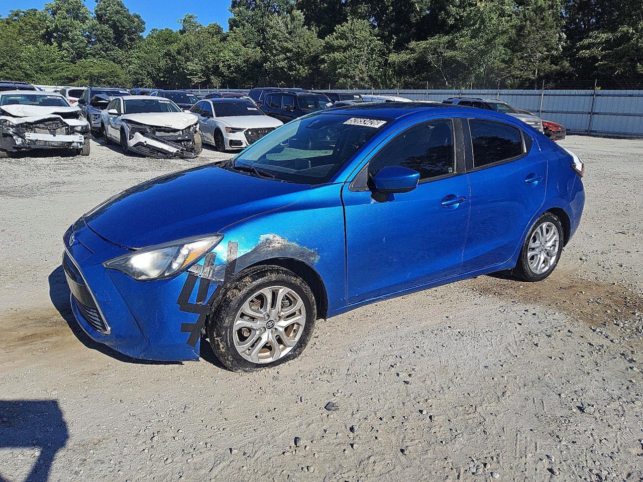 Salvage Toyota Yaris Image