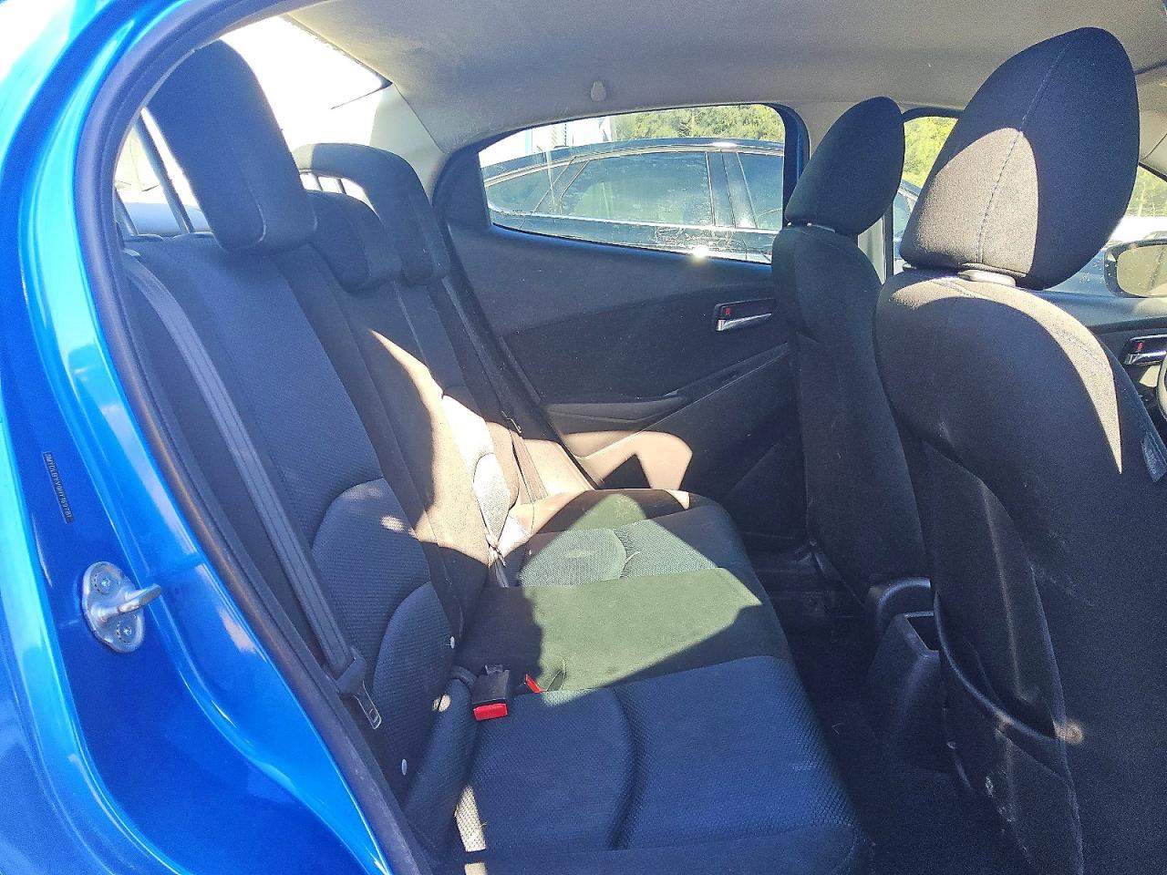 Toyota Yaris Base