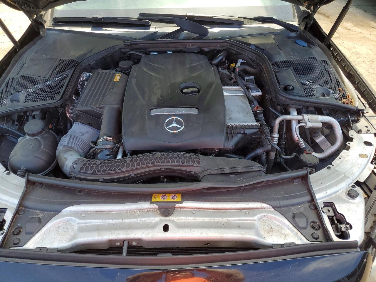 Mercedes-Benz C-Class 230k Sport Sedan