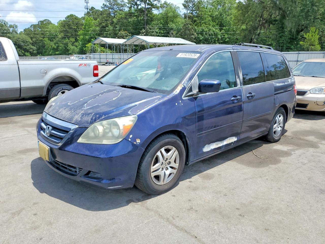 Salvage Honda Odyssey Image