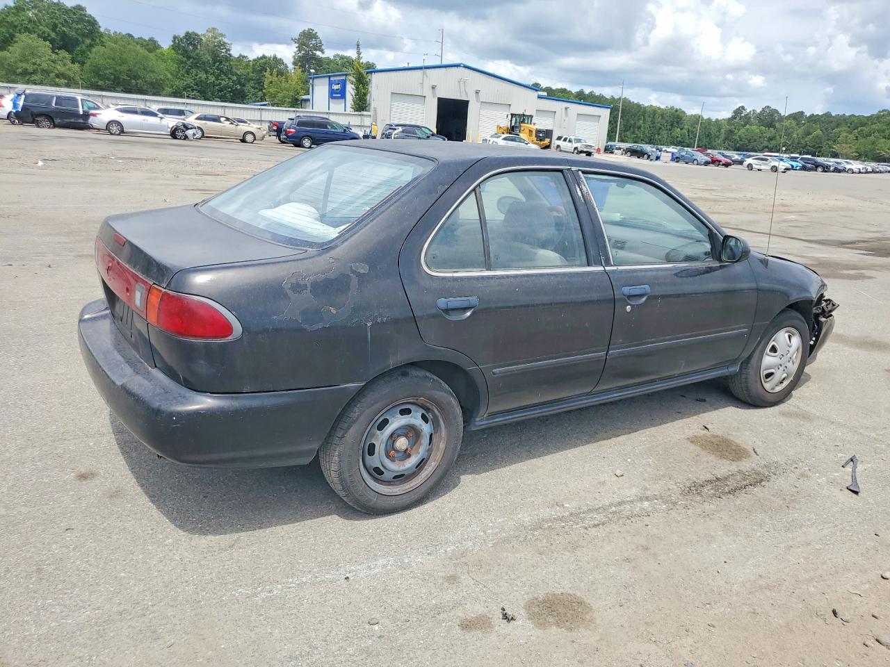 Nissan Sentra Base