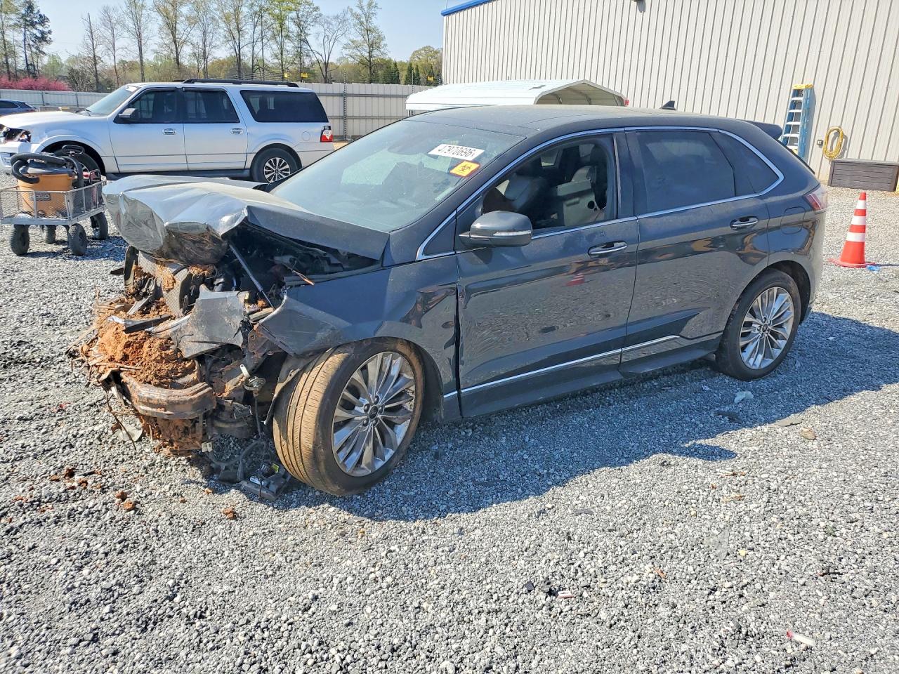 Salvage Ford Edge Image