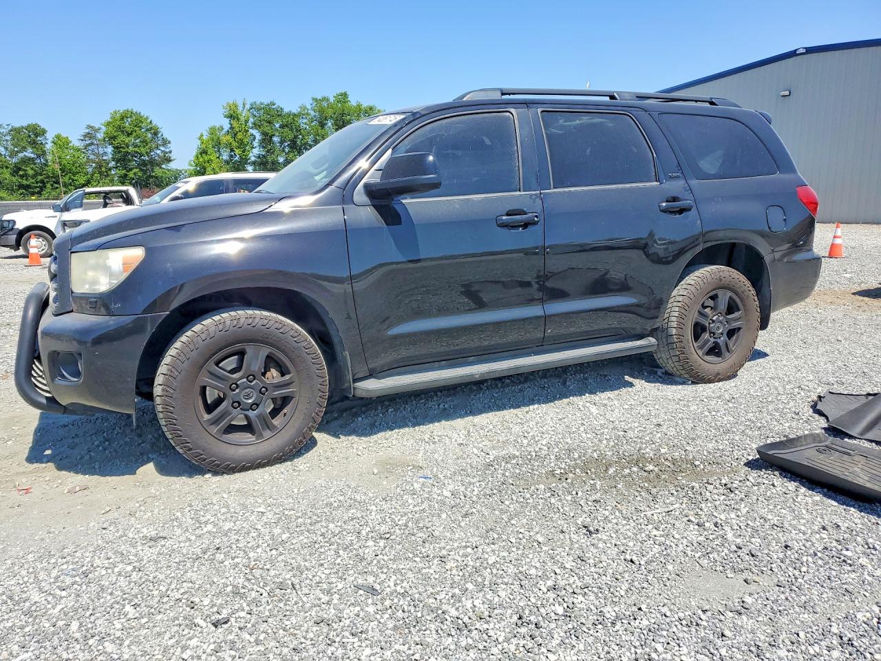 Salvage Toyota Sequoia Image