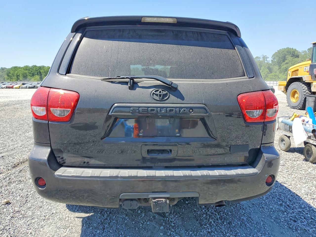 Toyota Sequoia Sr5