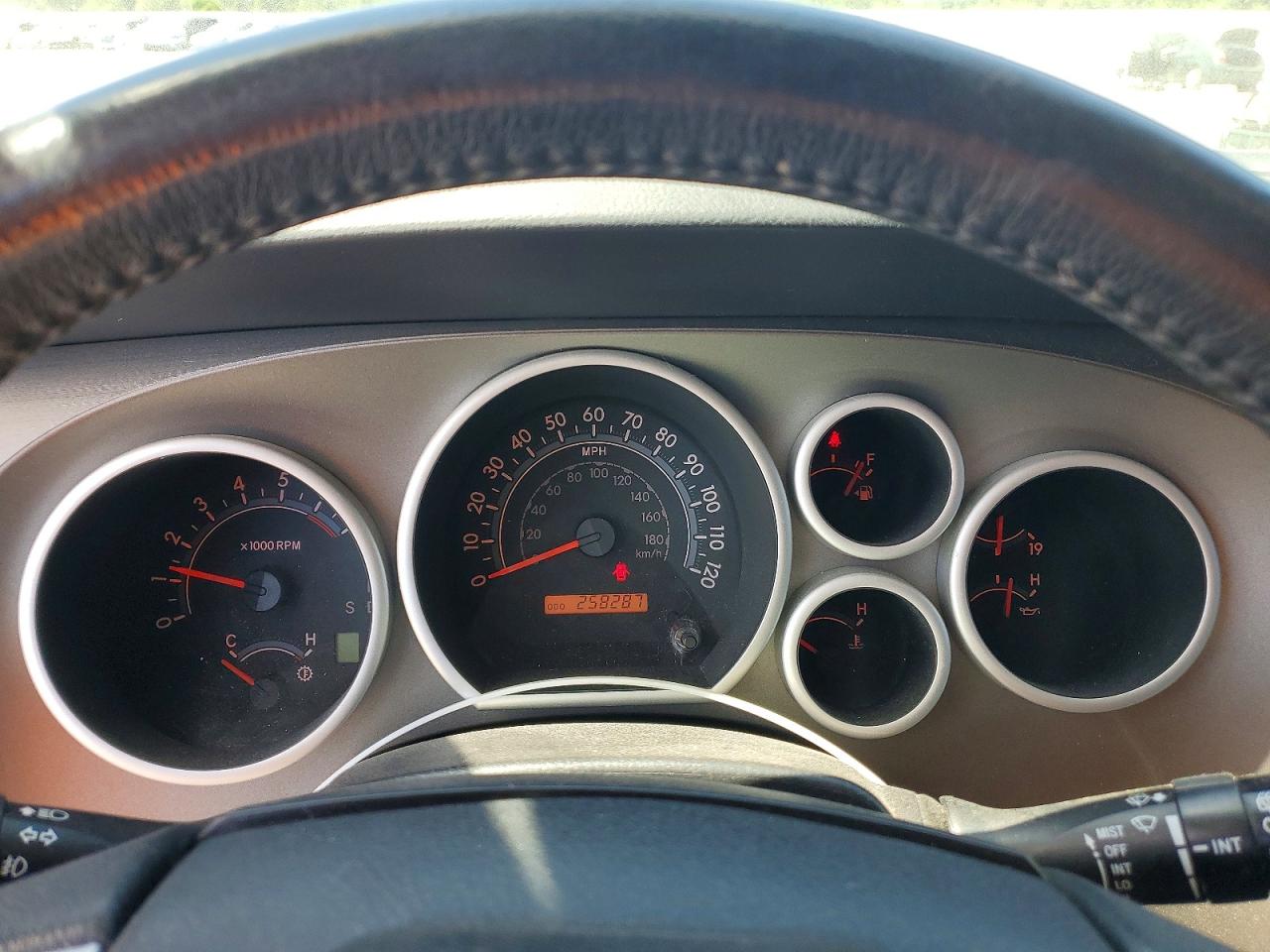 Toyota Sequoia Sr5