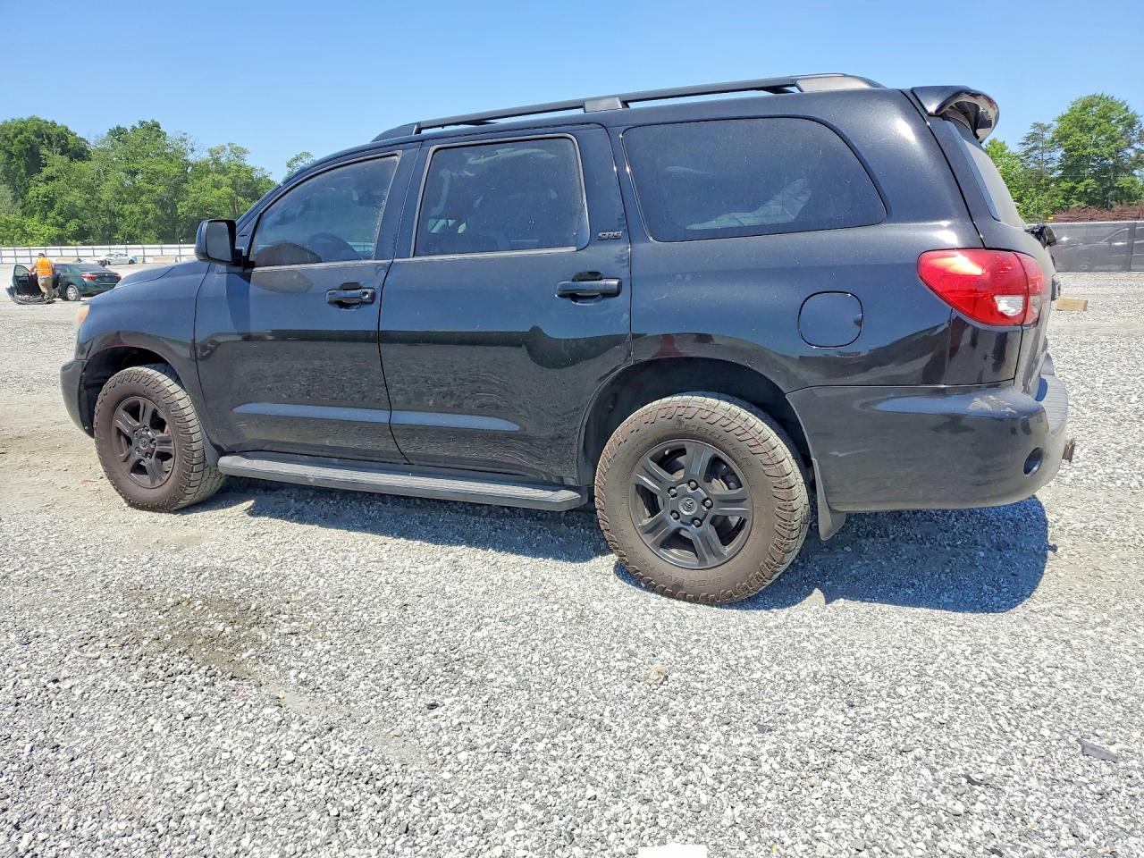 Toyota Sequoia Sr5