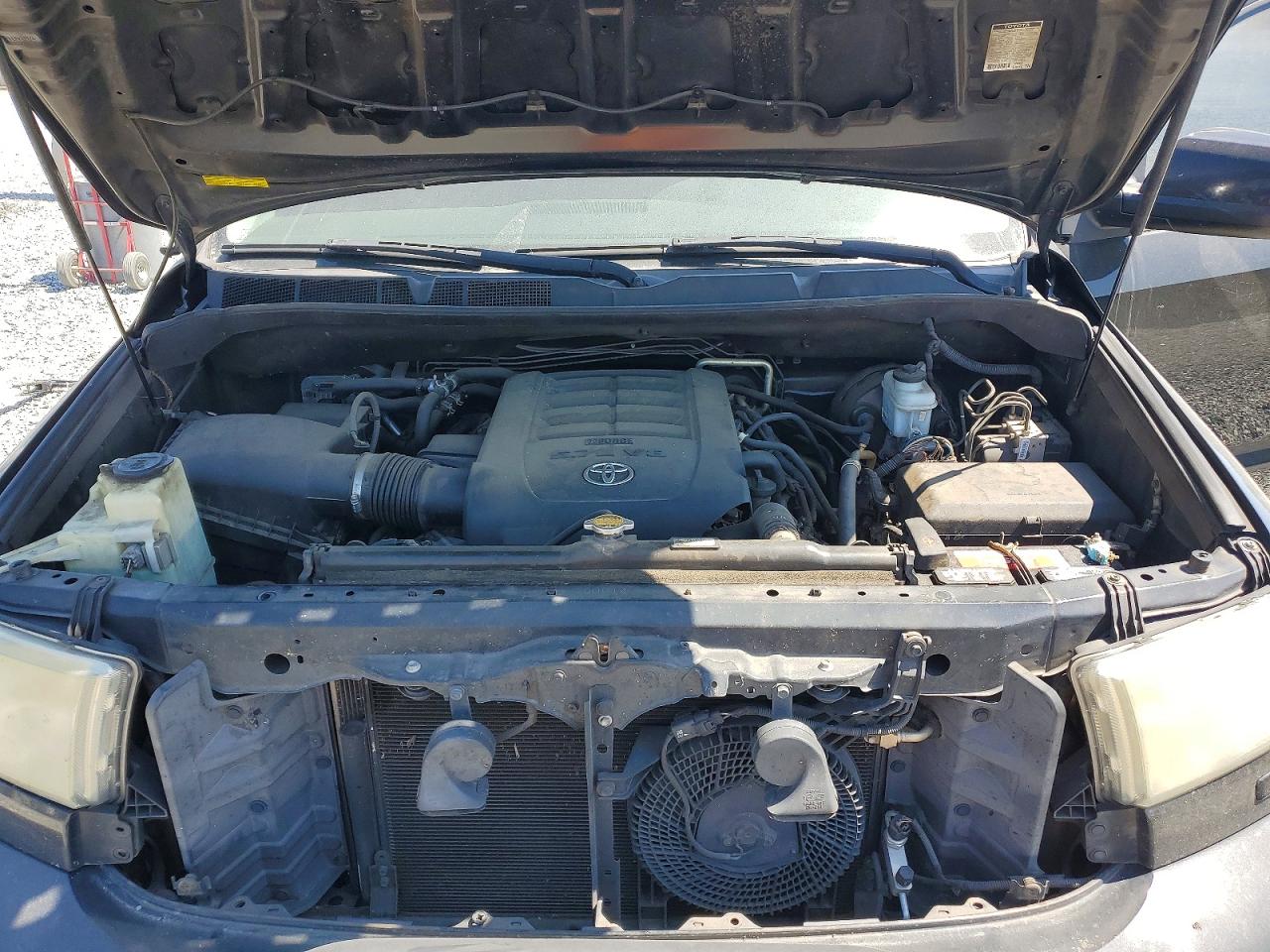 Toyota Sequoia Sr5
