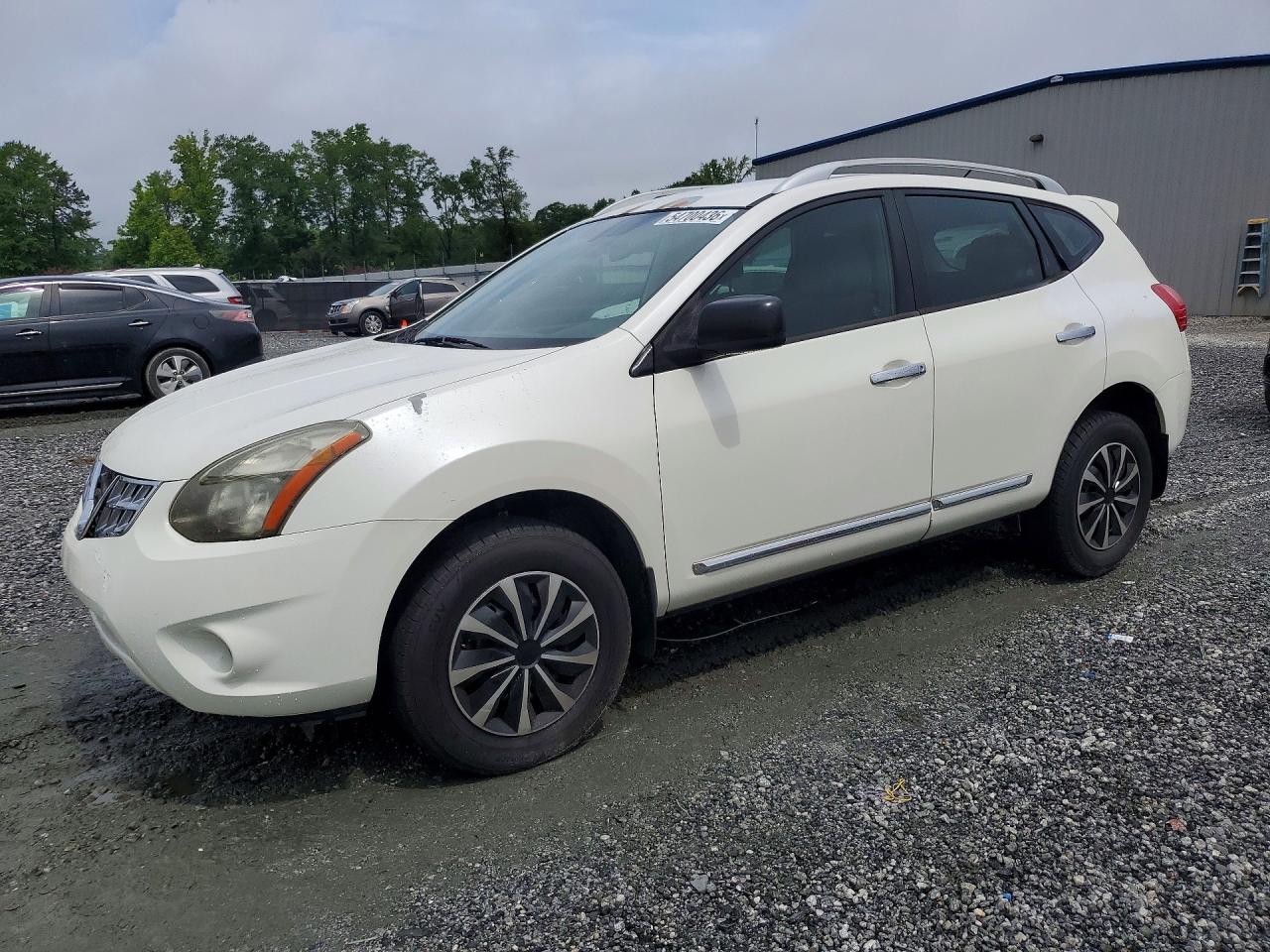 Salvage Nissan Rogue Image