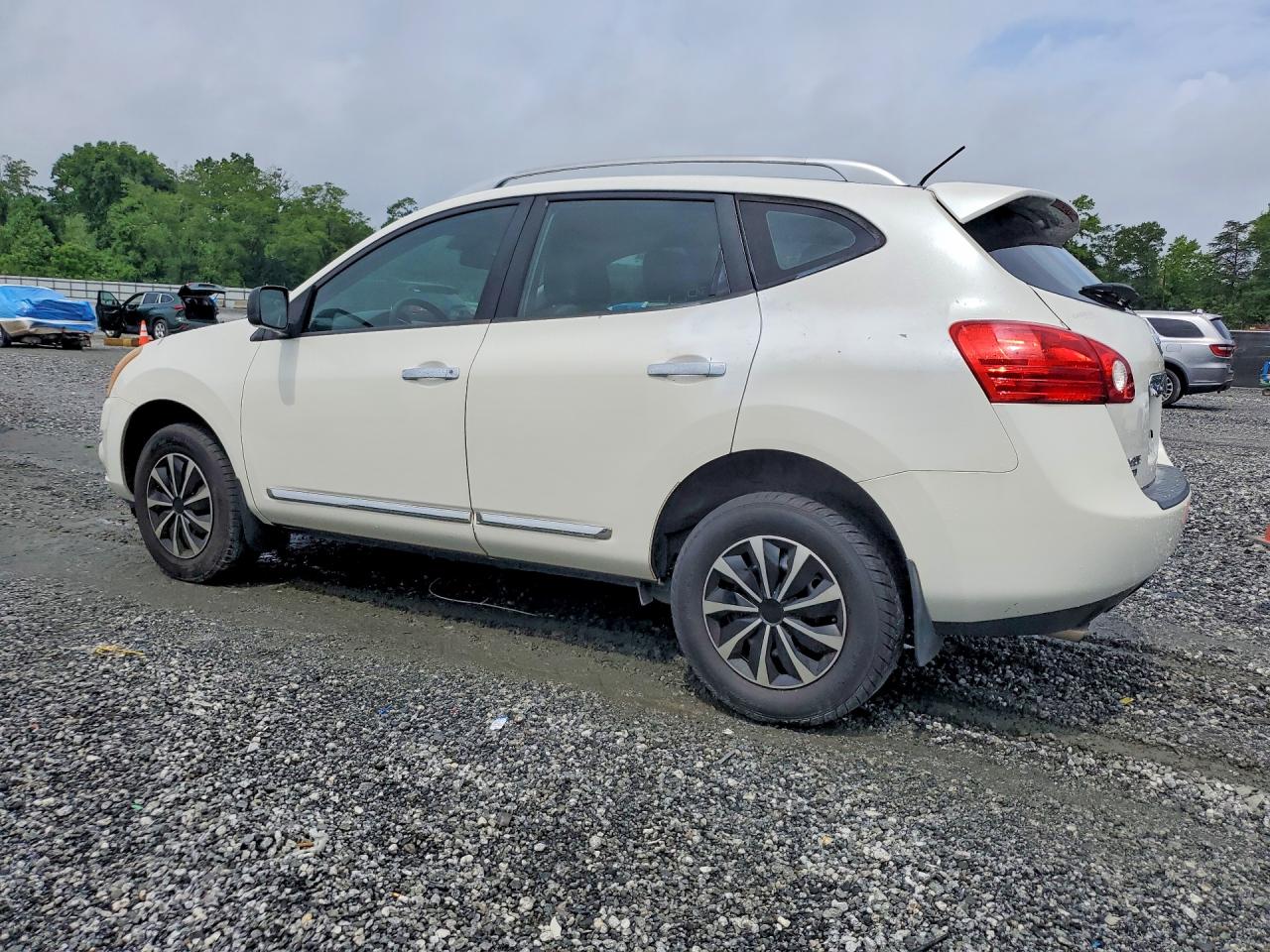 Nissan Rogue S