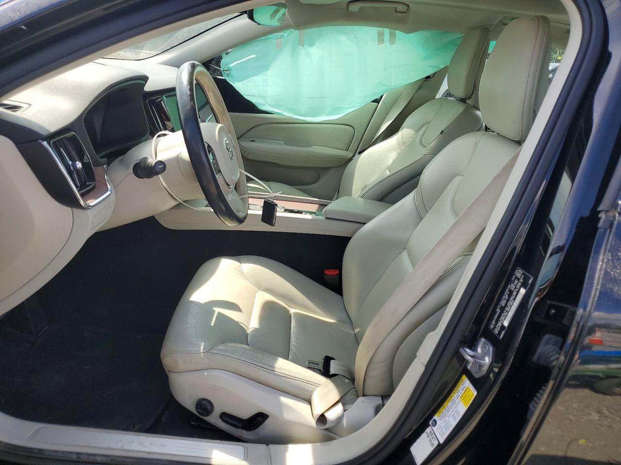Volvo S60 T5 R-design