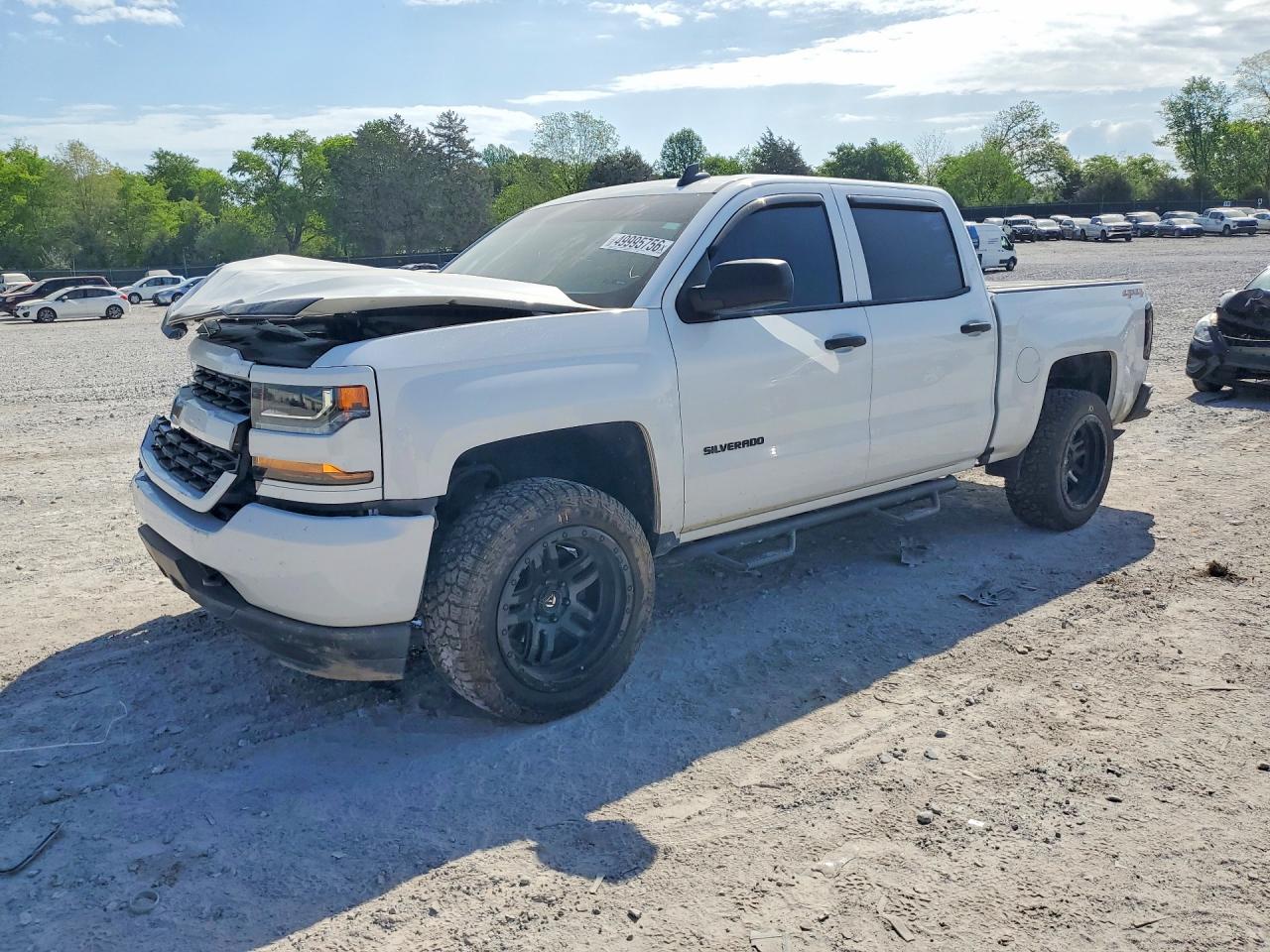 Salvage Chevrolet Silverado Image