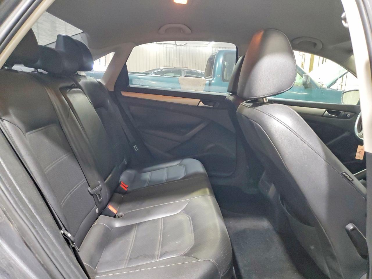 Volkswagen Passat S