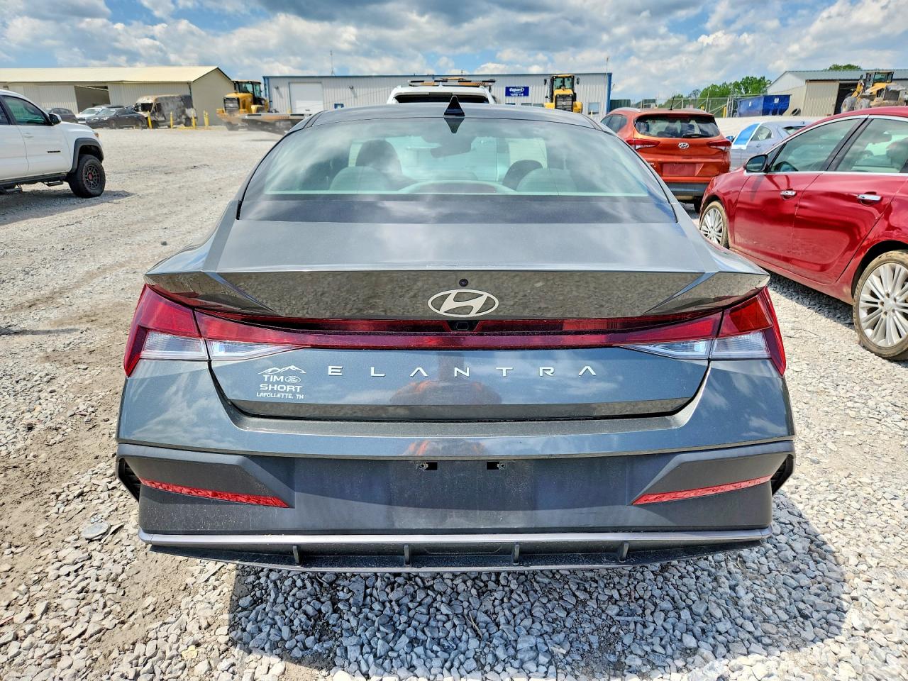 Hyundai ELANTRA Sel