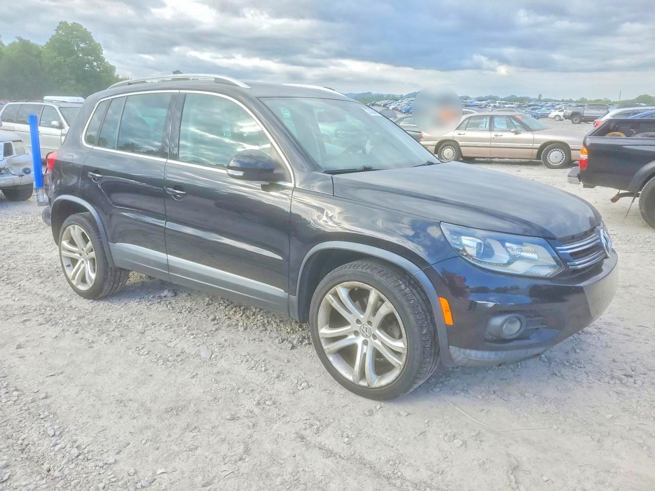 Volkswagen Tiguan S