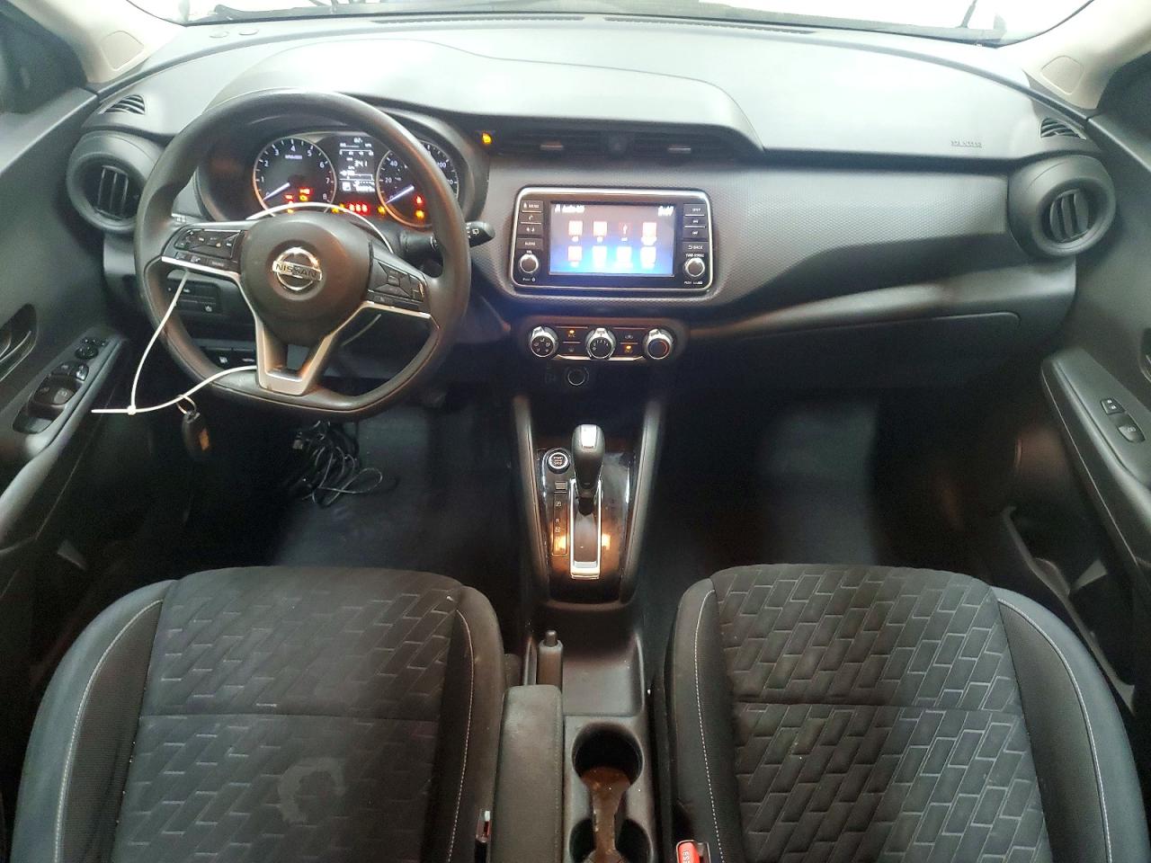 Nissan Kicks S