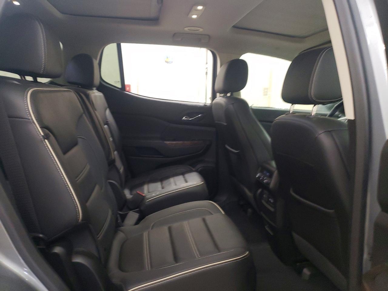 GMC Acadia Denali