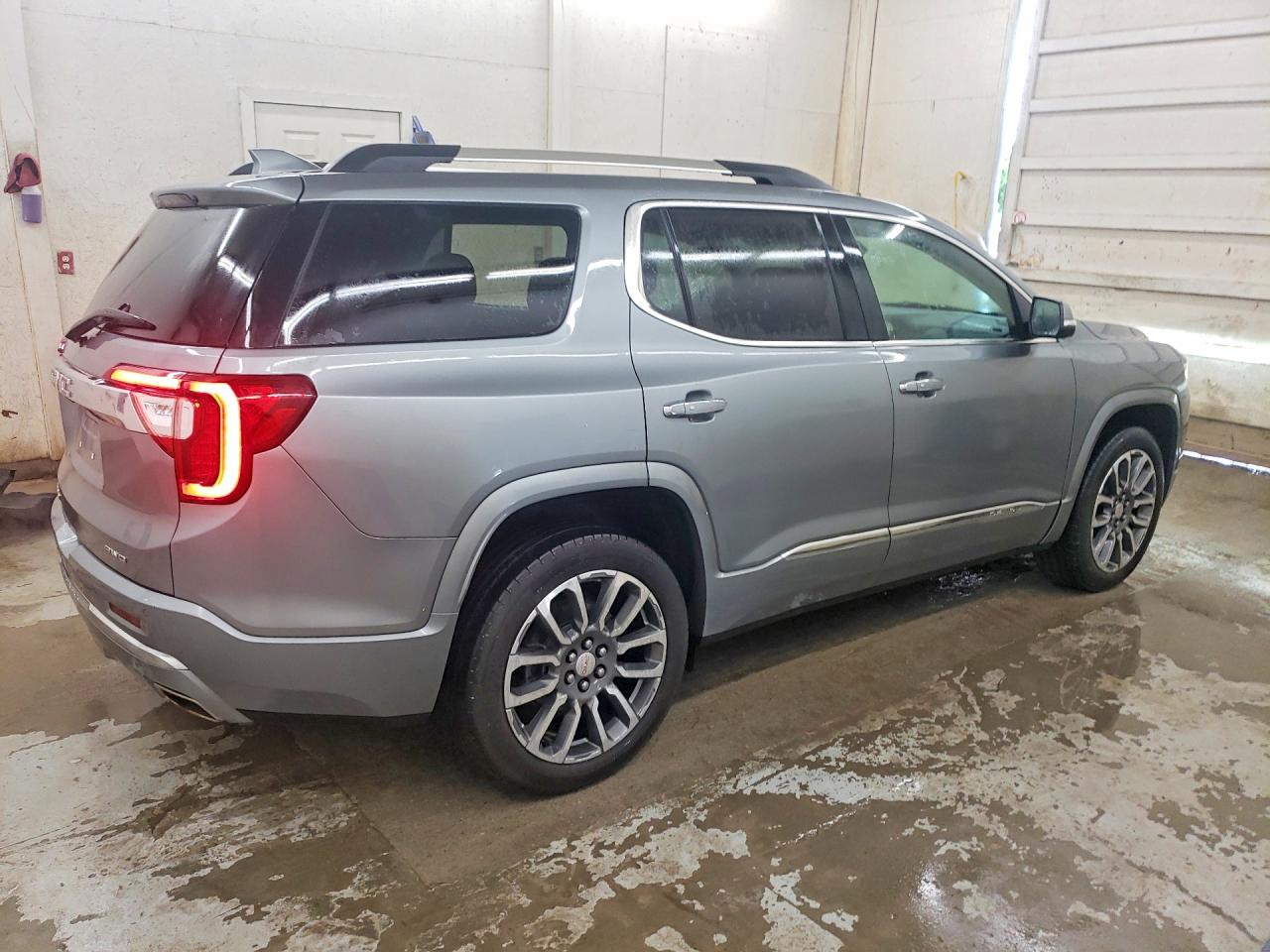 GMC Acadia Denali