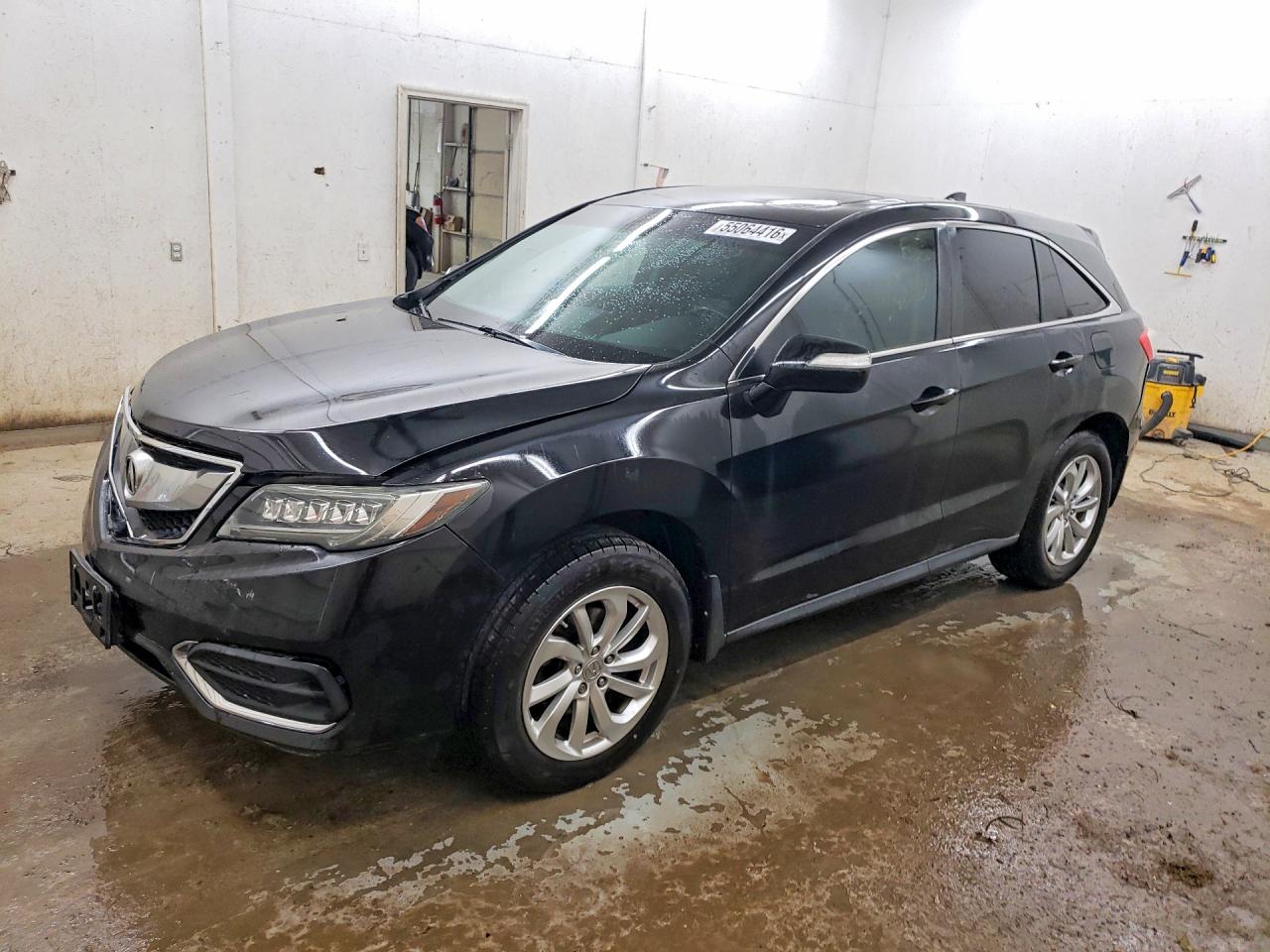 Salvage Acura RDX Image