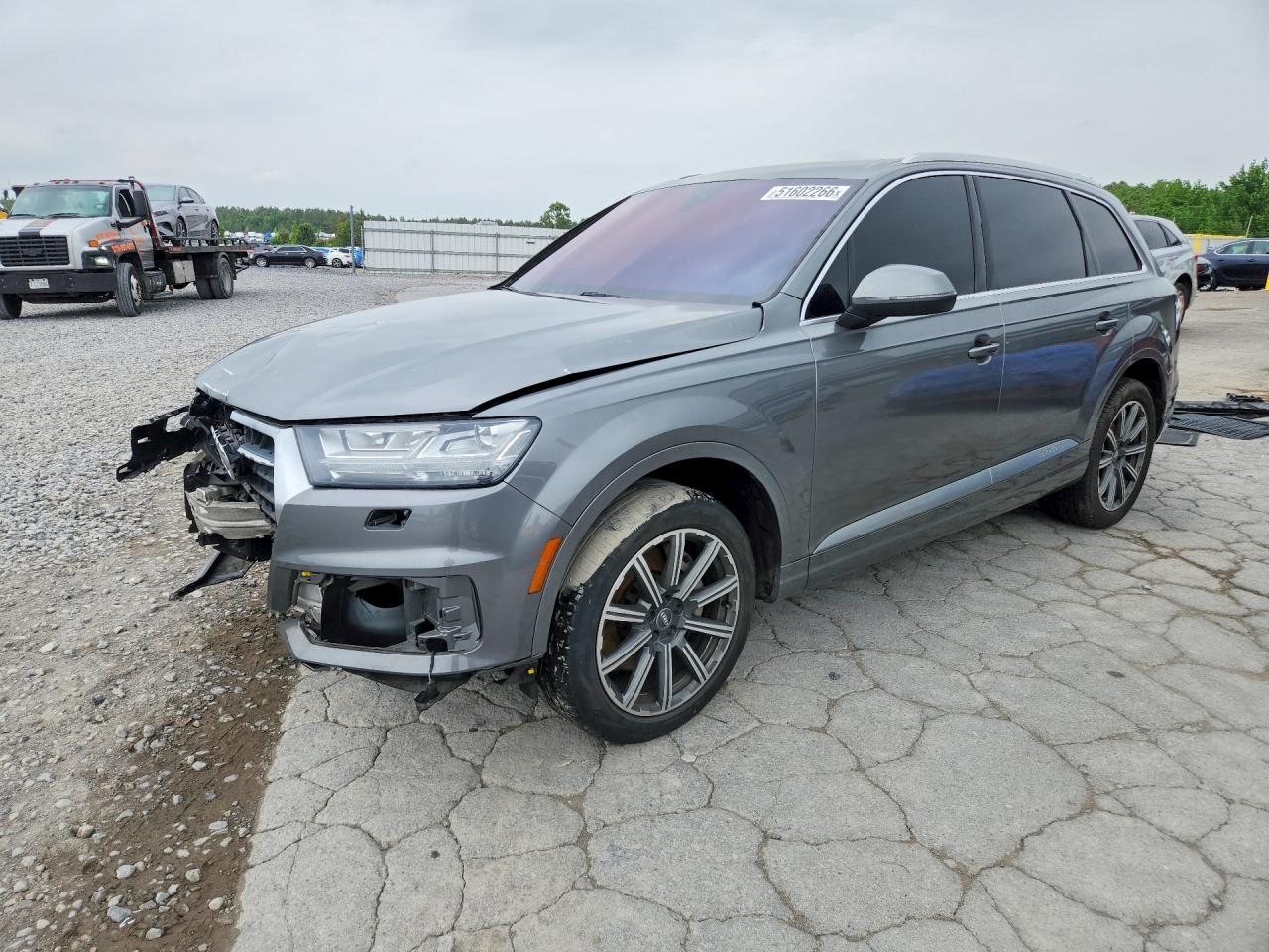 Salvage Audi Q7 Image