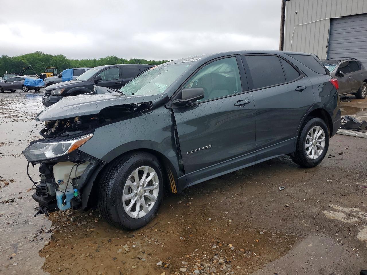 Salvage Chevrolet Equinox Image