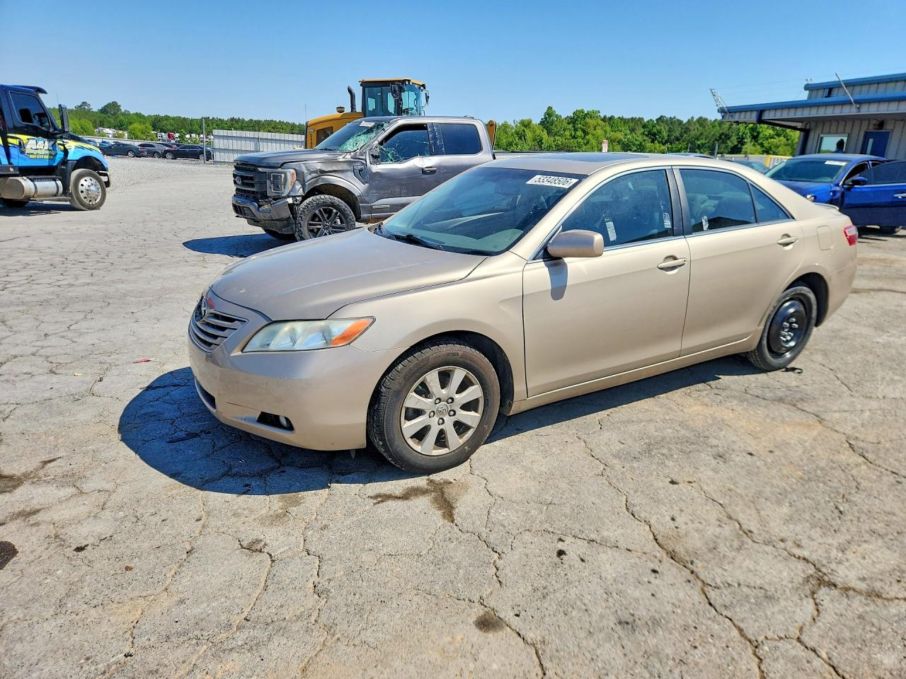 Salvage Toyota Camry Image
