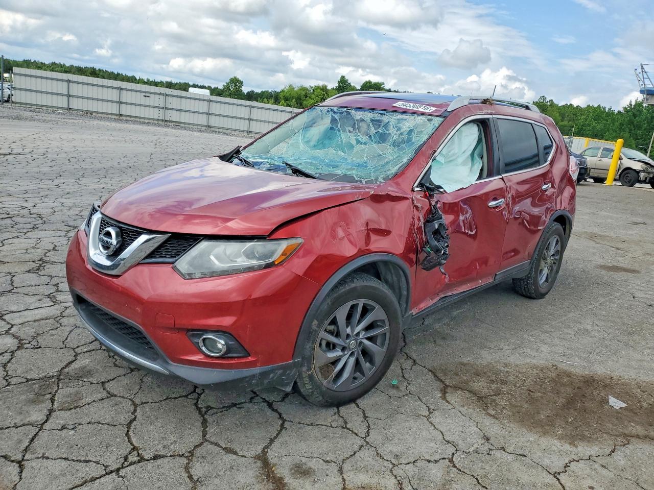 Salvage Nissan Rogue Image
