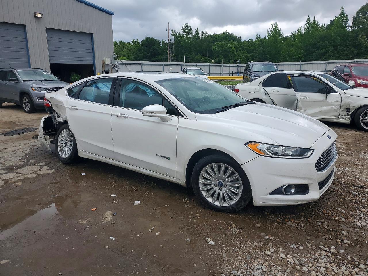 Ford Fusion Se Hybrid