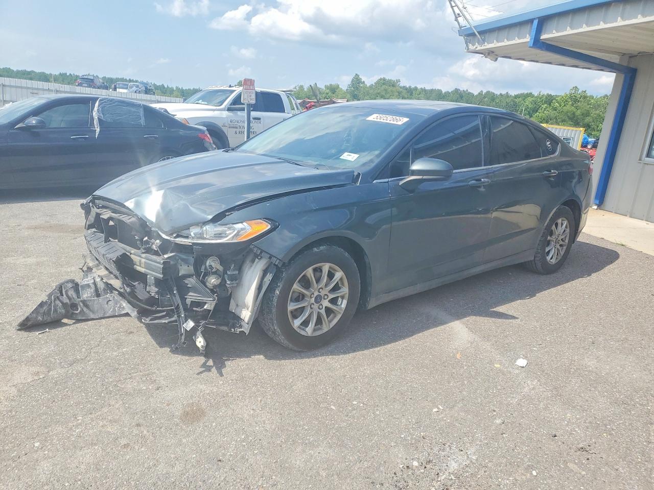 Salvage Ford Fusion Image