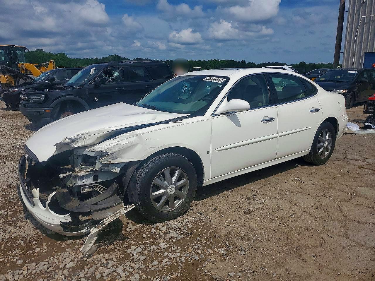 Salvage Buick LaCrosse Image