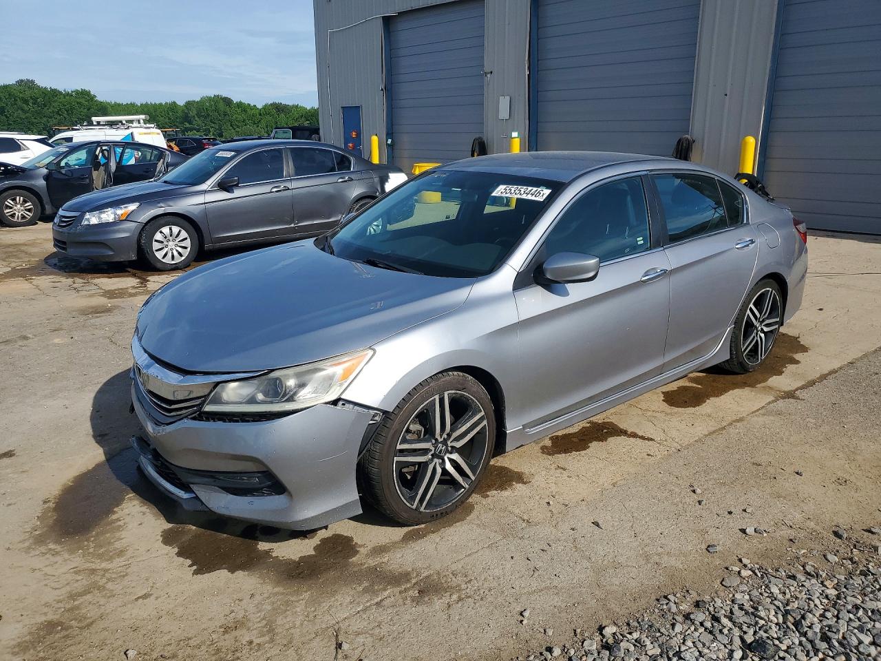Salvage Honda Accord Image