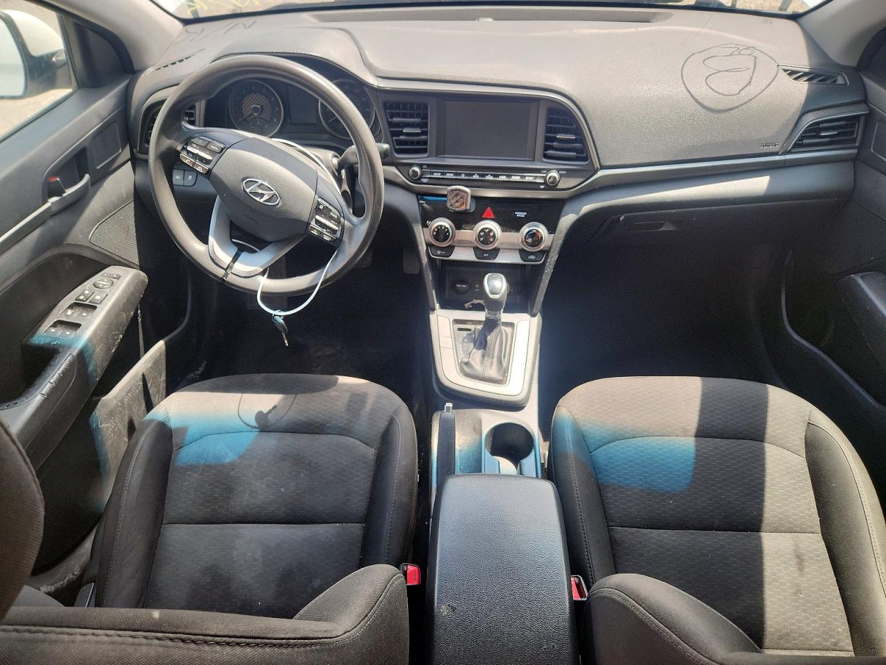 Hyundai ELANTRA Sel